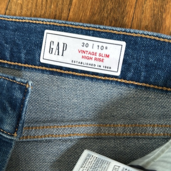 NWT Gap High Rise Vintage Slim - Picture 3 of 4